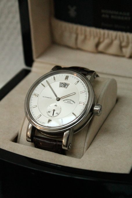 Limitierte Auflage von Mühle Glashütte mit Großdatum. Komplett neuwertig mit Garantie überholt.
Robert Mühle 