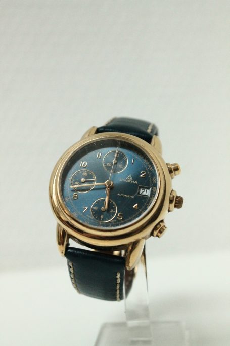 Dugena Chronograph Automatik mit Garantie und komplett überholt zu verkaufen beim Uhrmachermeister Yves The Clock.
