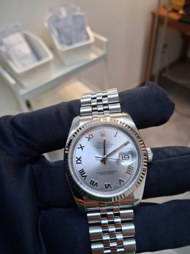 Kompletter Service einer Rolex Datejust von 2017 beim Uhrmachermeister mit hauseigener Werkstatt und individueller Betreuung im Raum Aachen.