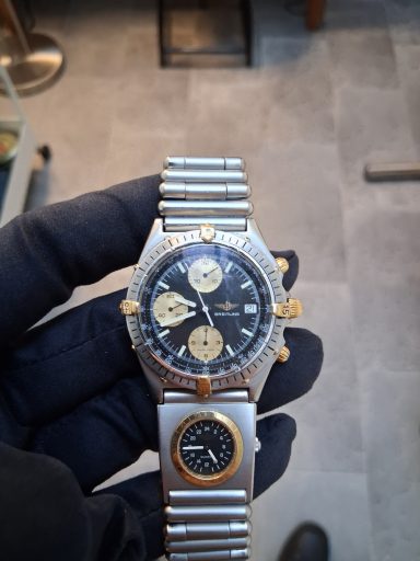 Alte Breitling Chronographen beim Spezialisten für Luxusuhren im Raum Aachen, Maastricht, Lüttich. Uhrmachermeister mit eigener Werkstatt.